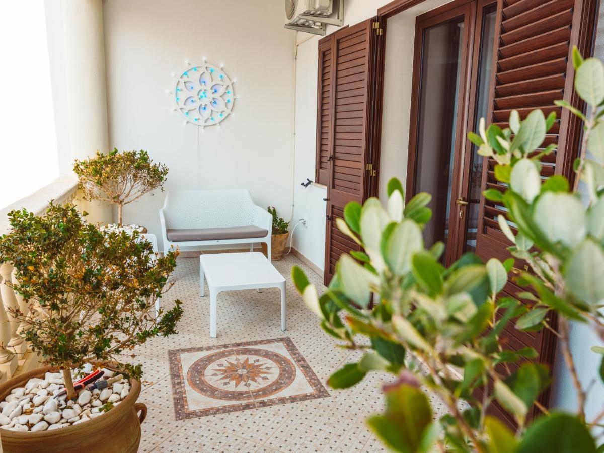 B&B Casa Di Gio' Tiggiano ภายนอก รูปภาพ