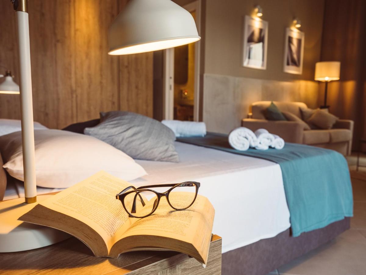 B&B Casa Di Gio' Tiggiano ภายนอก รูปภาพ