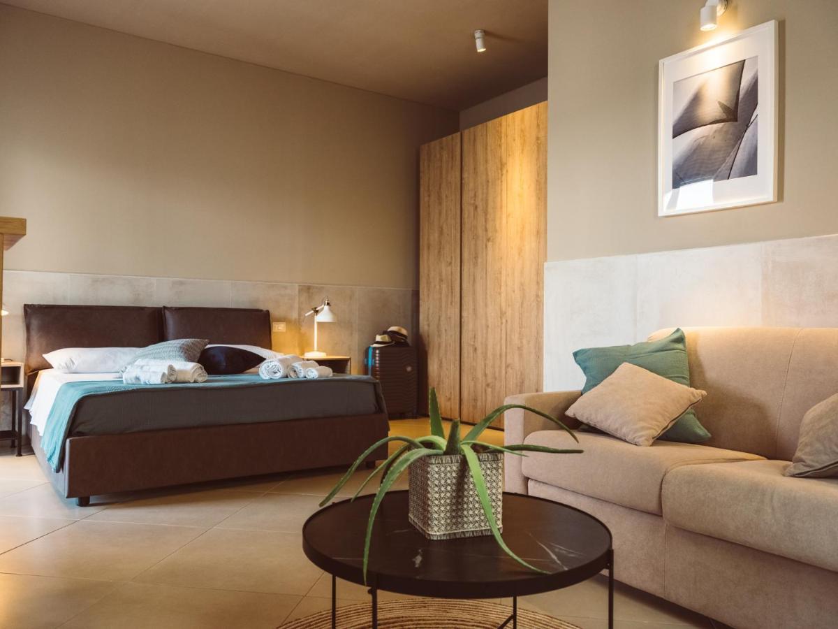 B&B Casa Di Gio' Tiggiano ภายนอก รูปภาพ
