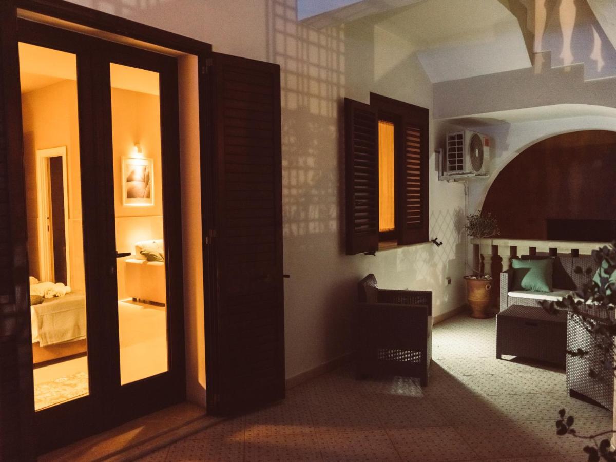 B&B Casa Di Gio' Tiggiano ภายนอก รูปภาพ