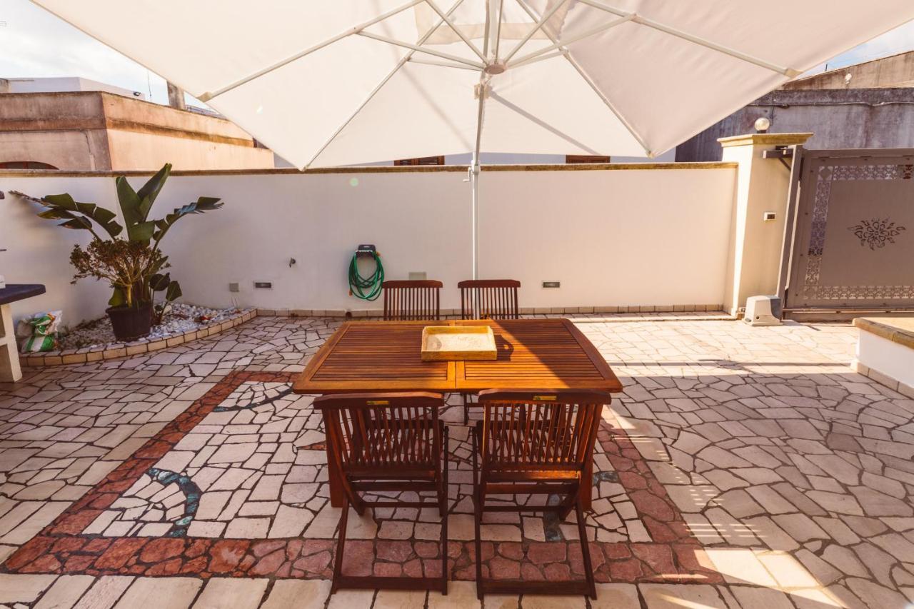 B&B Casa Di Gio' Tiggiano ภายนอก รูปภาพ