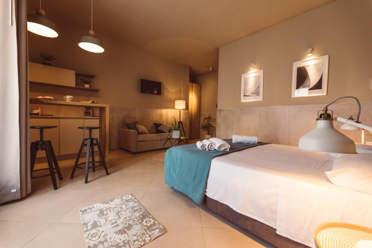 B&B Casa Di Gio' Tiggiano ภายนอก รูปภาพ
