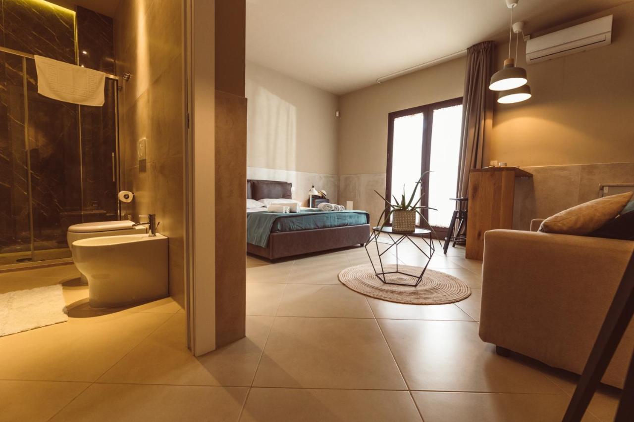 B&B Casa Di Gio' Tiggiano ภายนอก รูปภาพ