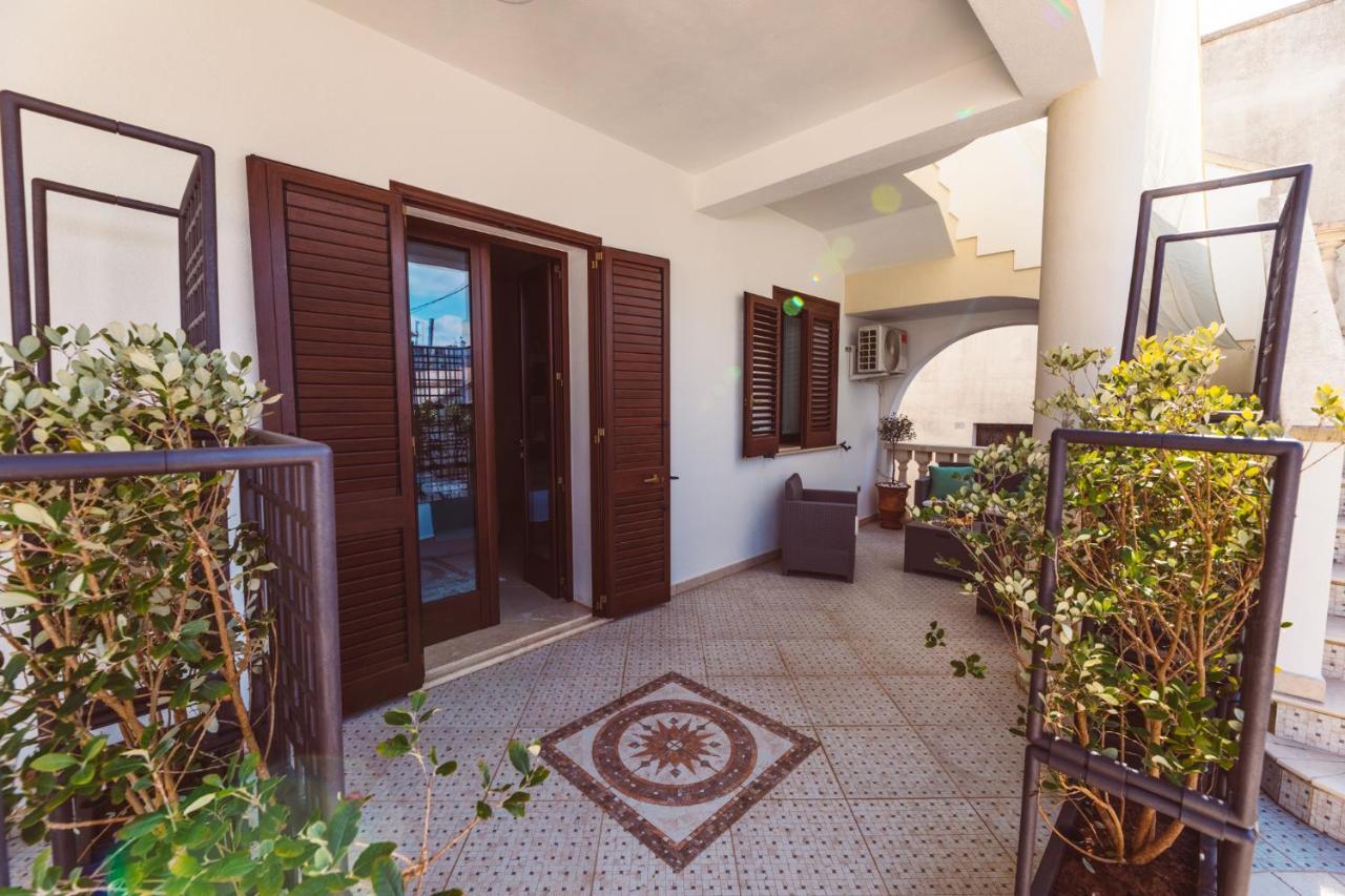 B&B Casa Di Gio' Tiggiano ภายนอก รูปภาพ