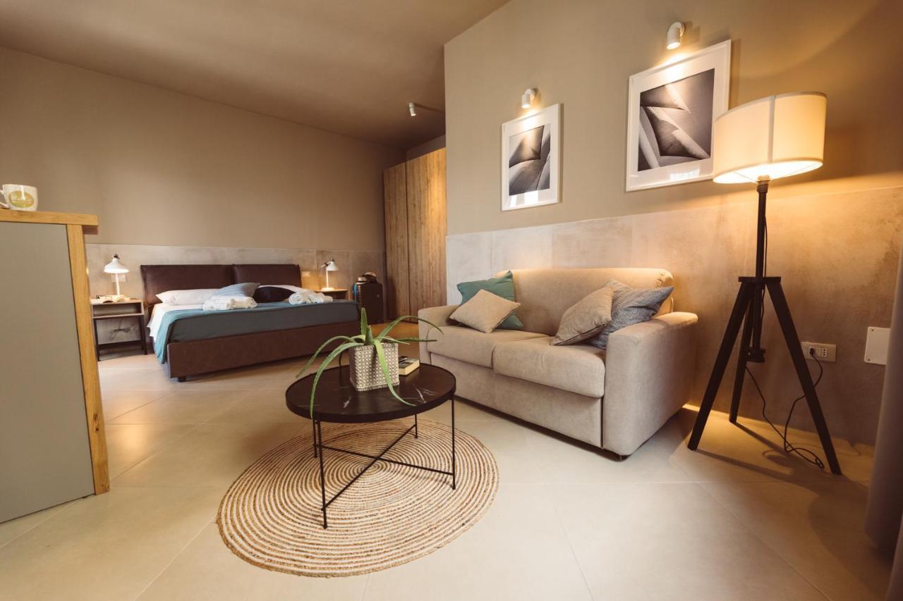 B&B Casa Di Gio' Tiggiano ภายนอก รูปภาพ