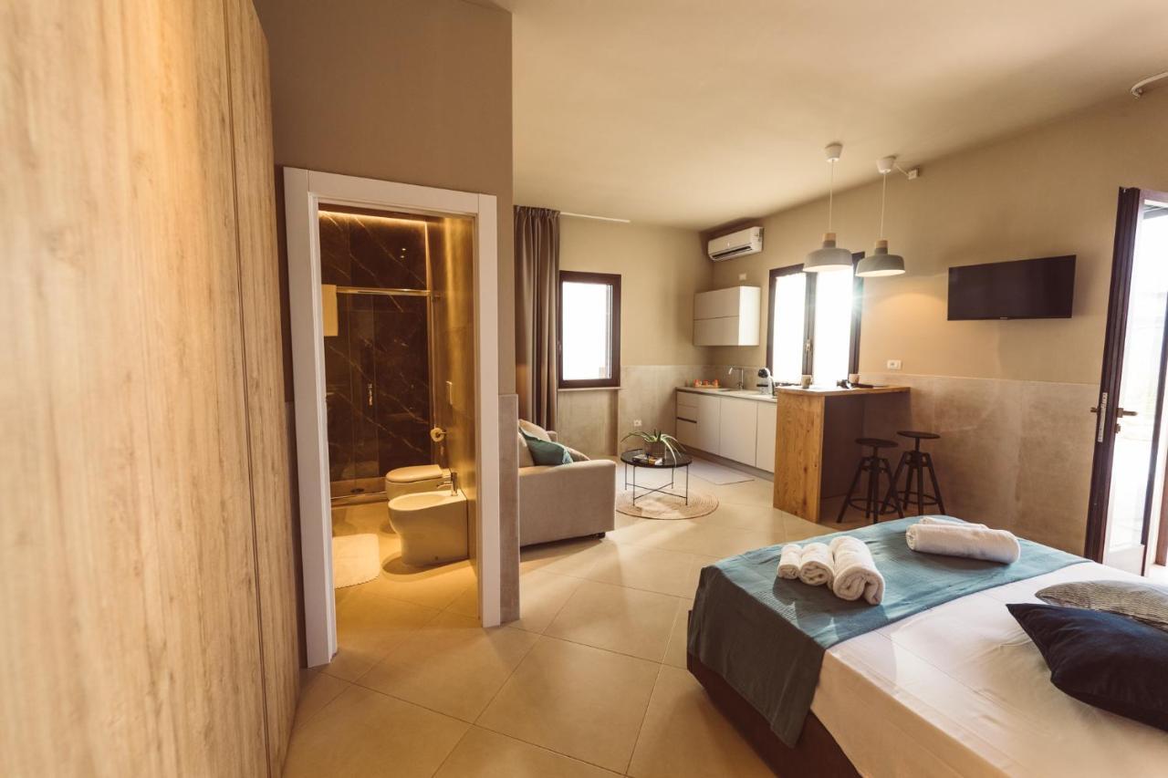 B&B Casa Di Gio' Tiggiano ภายนอก รูปภาพ